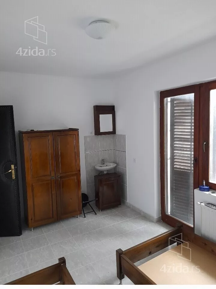 Ugostiteljski objekat | 4zida