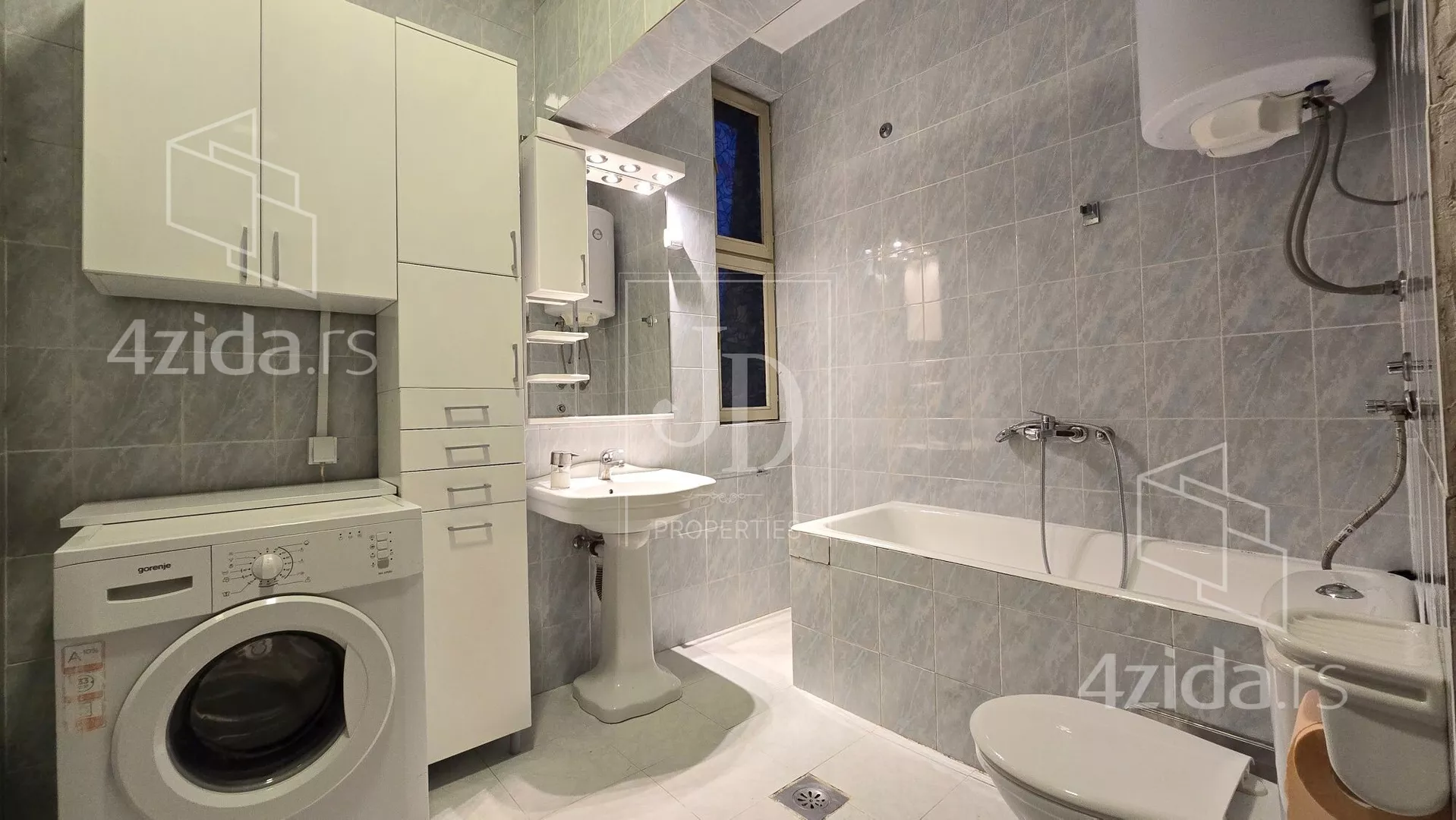 Petosoban stan | 4zida