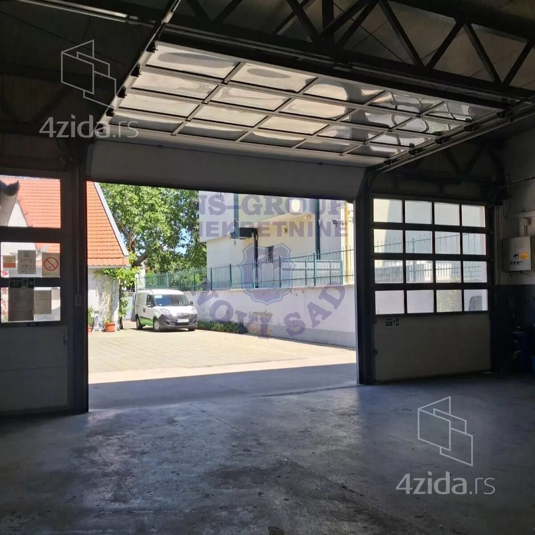 Lokal | 4zida