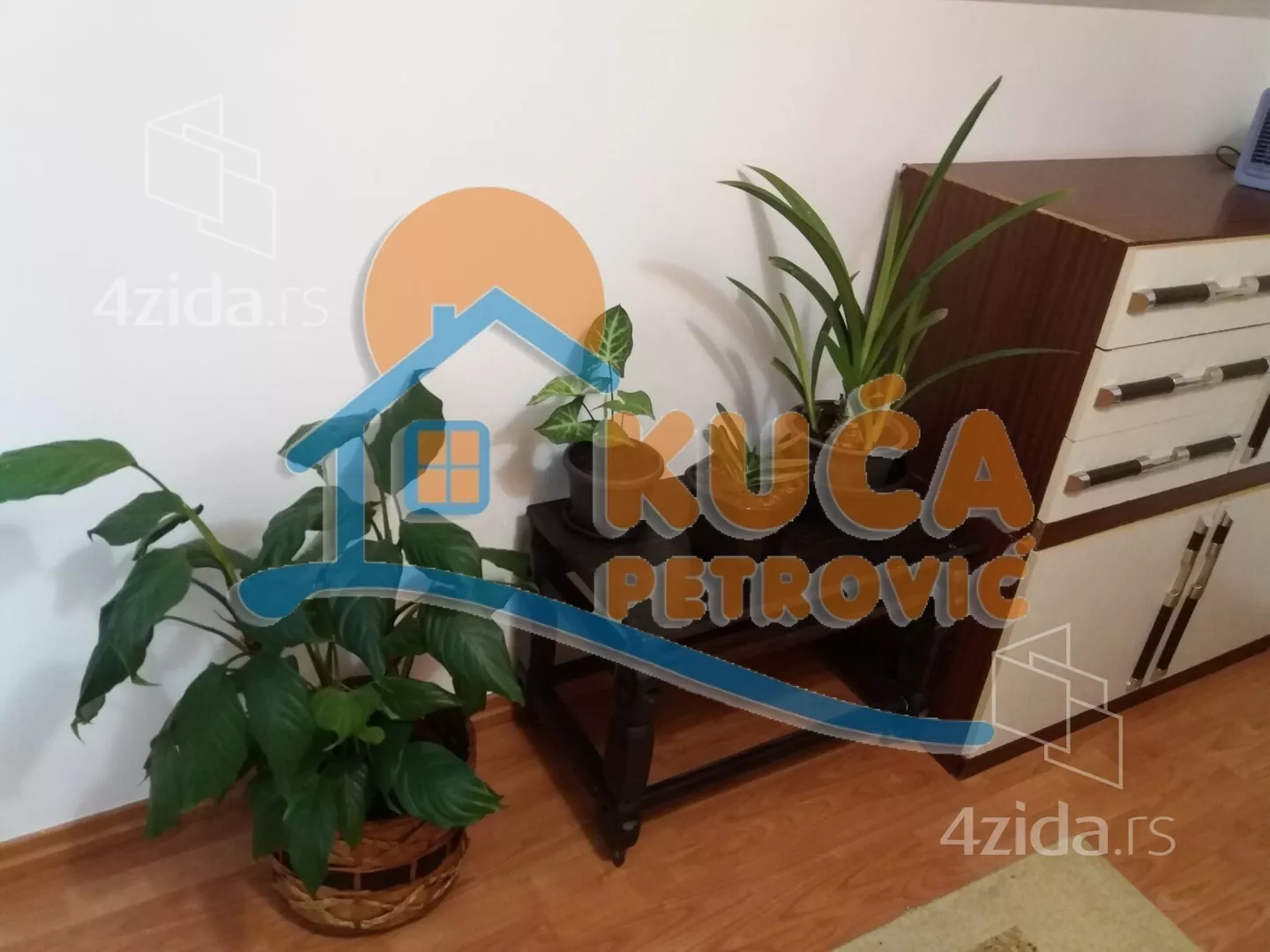 Garsonjera | 4zida
