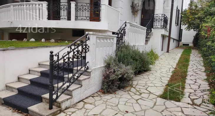 4-etažna kuća | 4zida