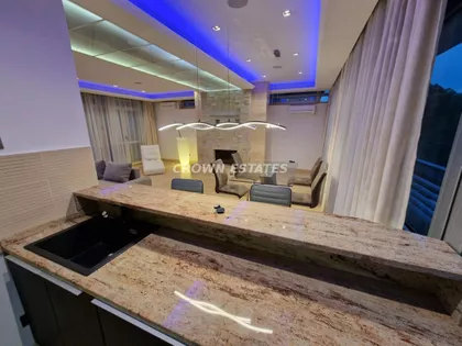 Velislava Vujovica | 4zida.rs