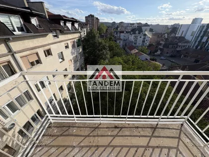 Crveni Pevac | 4zida.rs