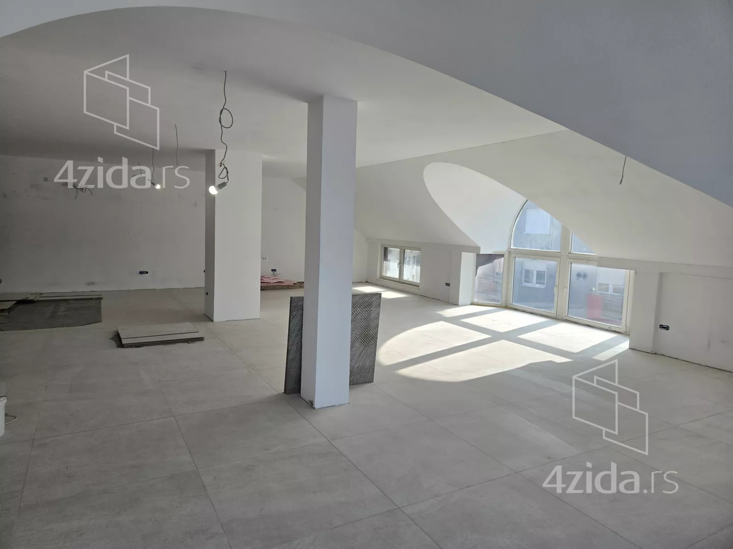 Poslovni prostor | 4zida