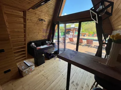 Okolne lokacije | 4zida.rs