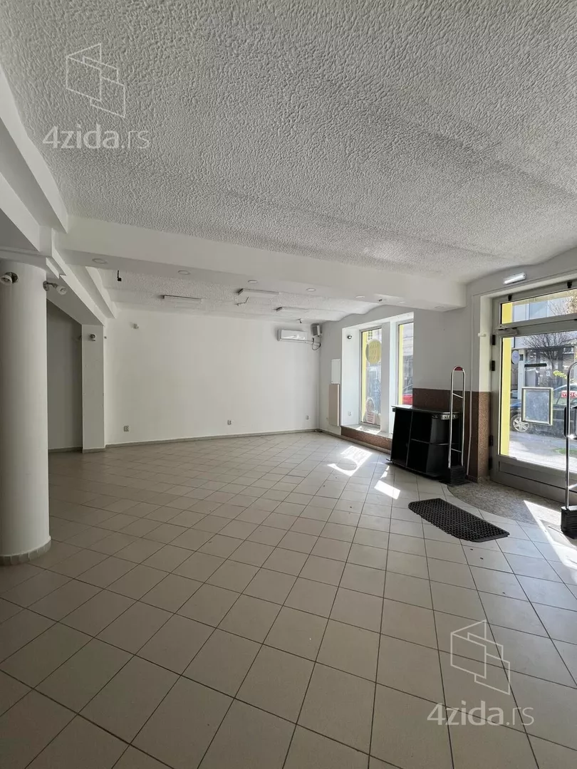 Poslovni prostor | 4zida