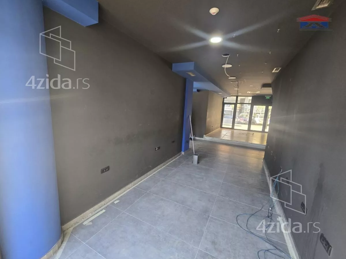 Poslovni prostor | 4zida