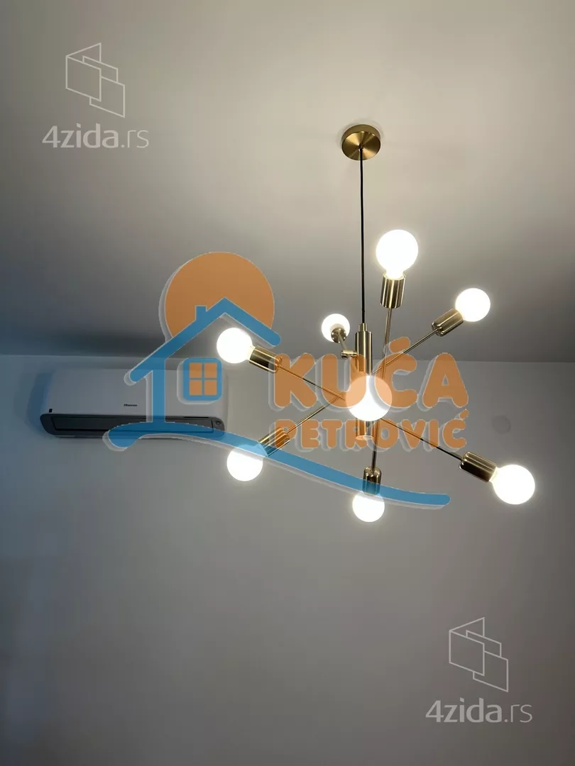 Lokal | 4zida
