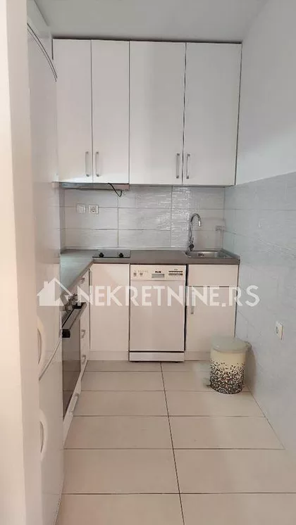 Ugrinovački put | 4zida.rs