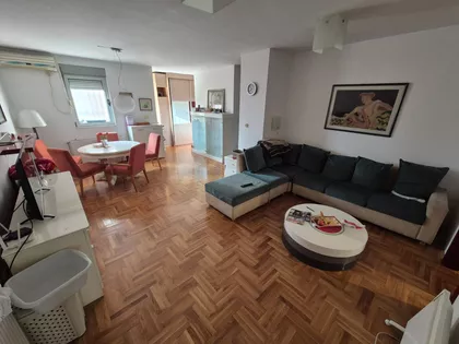 Siva Stena | 4zida.rs