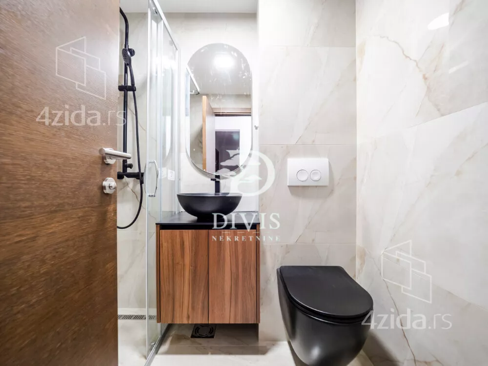 Petosoban stan | 4zida