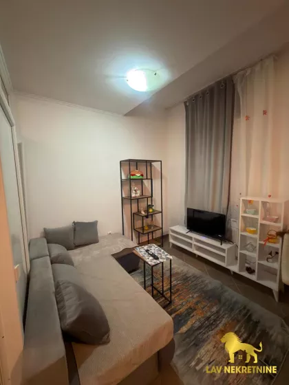 GOGOLJEVA | 4zida.rs