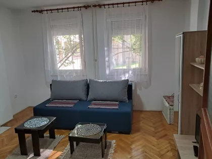 Trg Majke Jevrosime | 4zida.rs