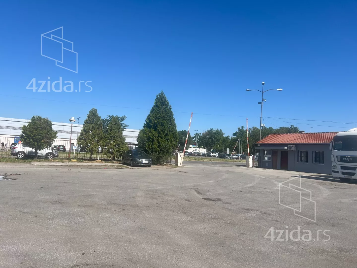 Parking | 4zida