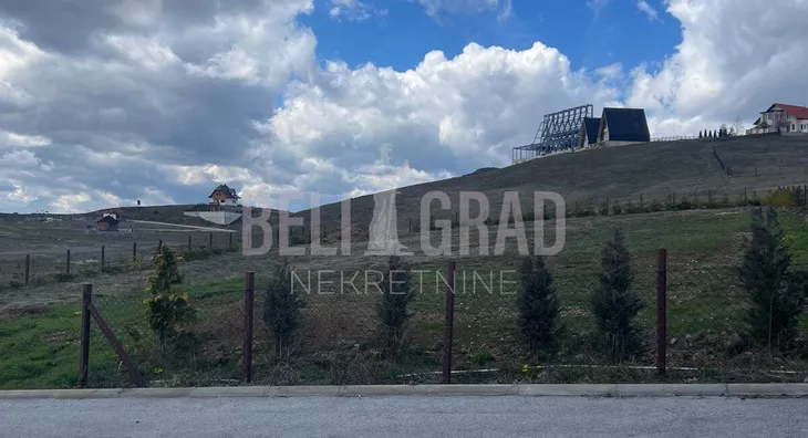 Plac | 4zida