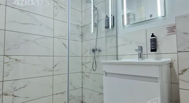 Devetosoban stan | 4zida