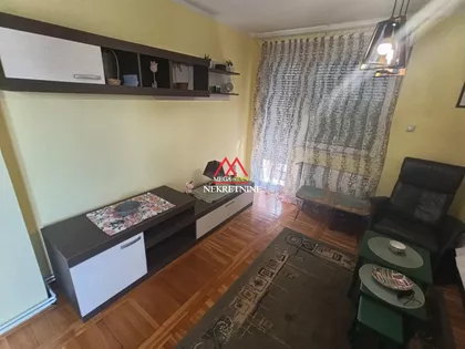 Vuka Karadžića | 4zida.rs