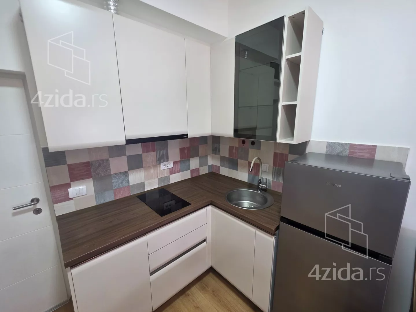 Garsonjera | 4zida
