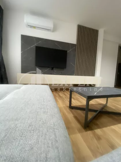 Sestre Baković | 4zida.rs