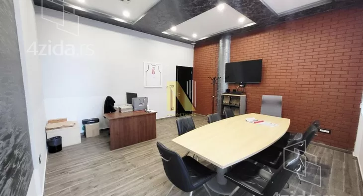 Poslovni prostor | 4zida