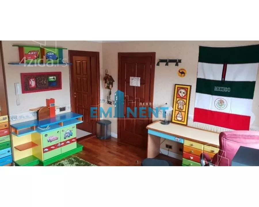 Petosoban stan | 4zida