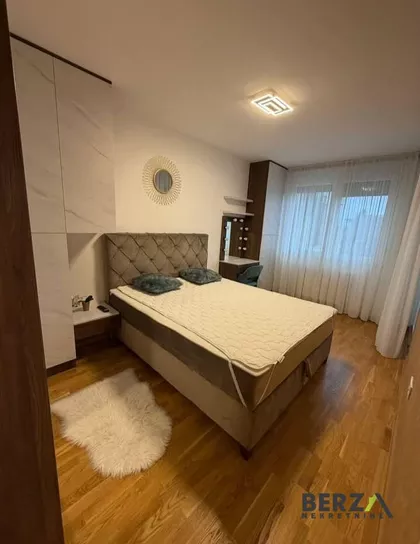 Bulevar Patrijarha Pavla (Somborski Bulevar) | 4zida.rs