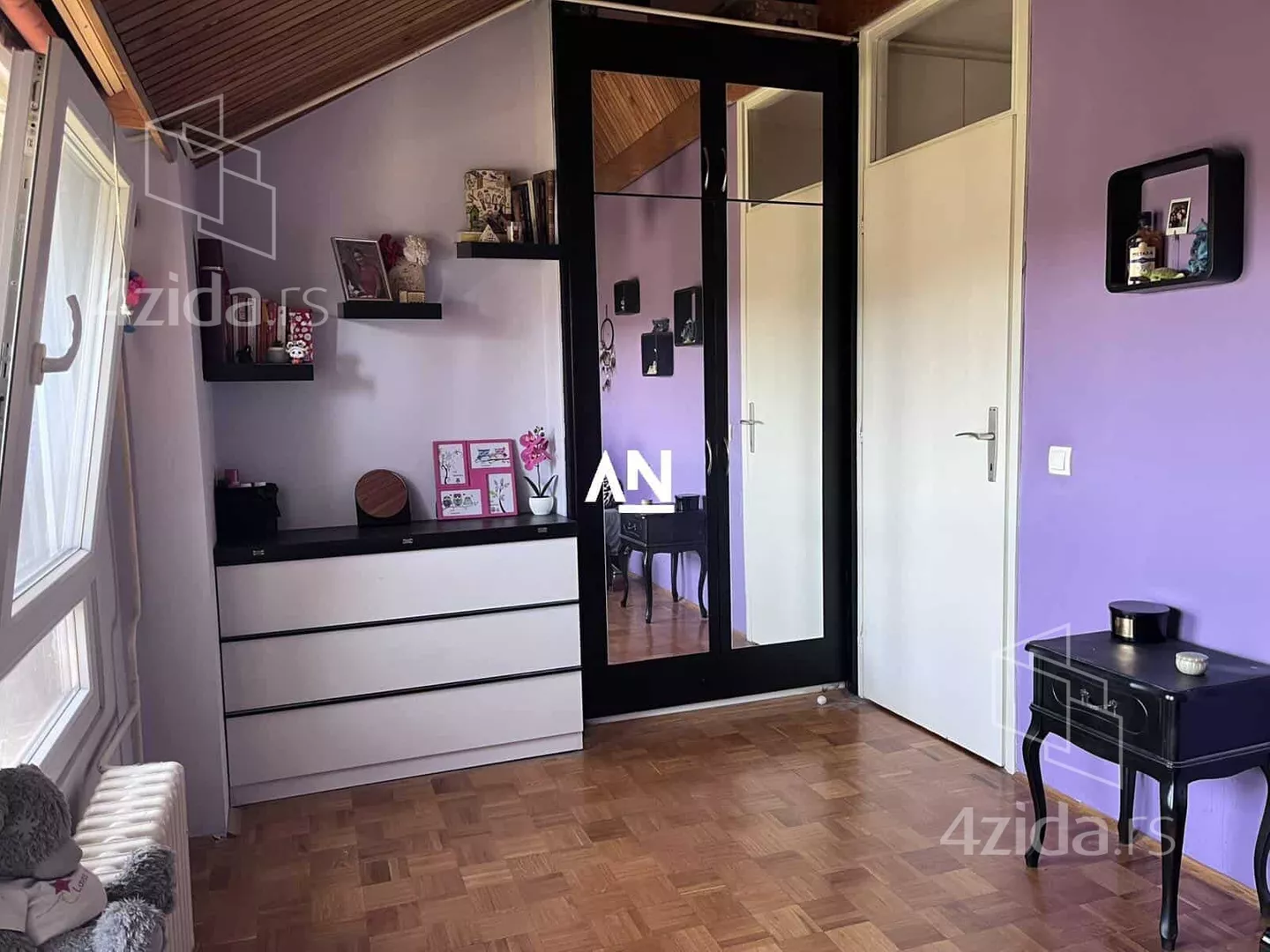 Troiposoban stan | 4zida