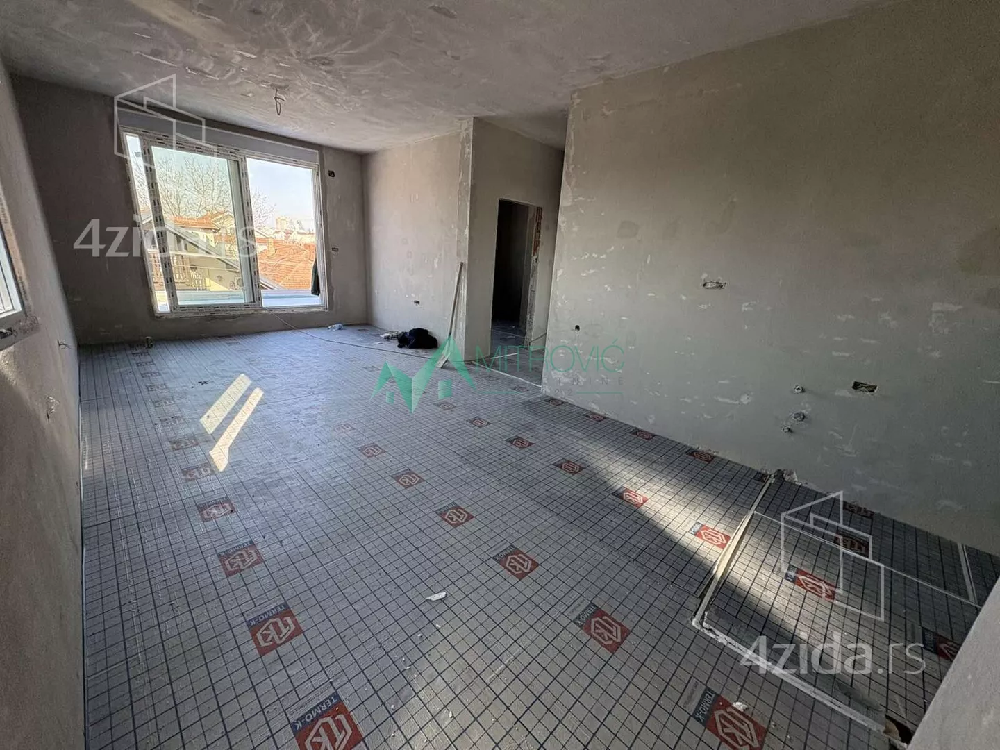 Troiposoban stan | 4zida