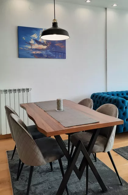 Tadije Sondermajera | 4zida.rs