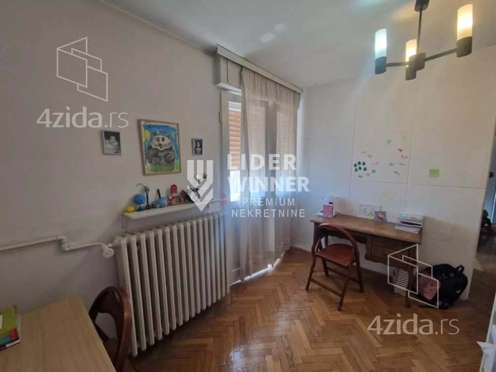 Troiposoban stan | 4zida
