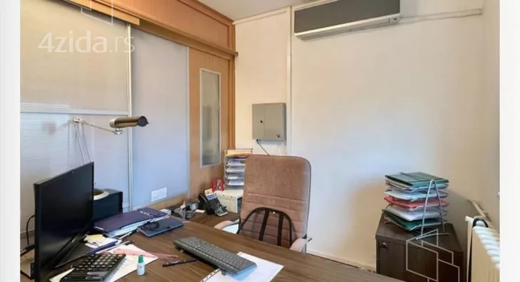 Sedmosoban stan | 4zida