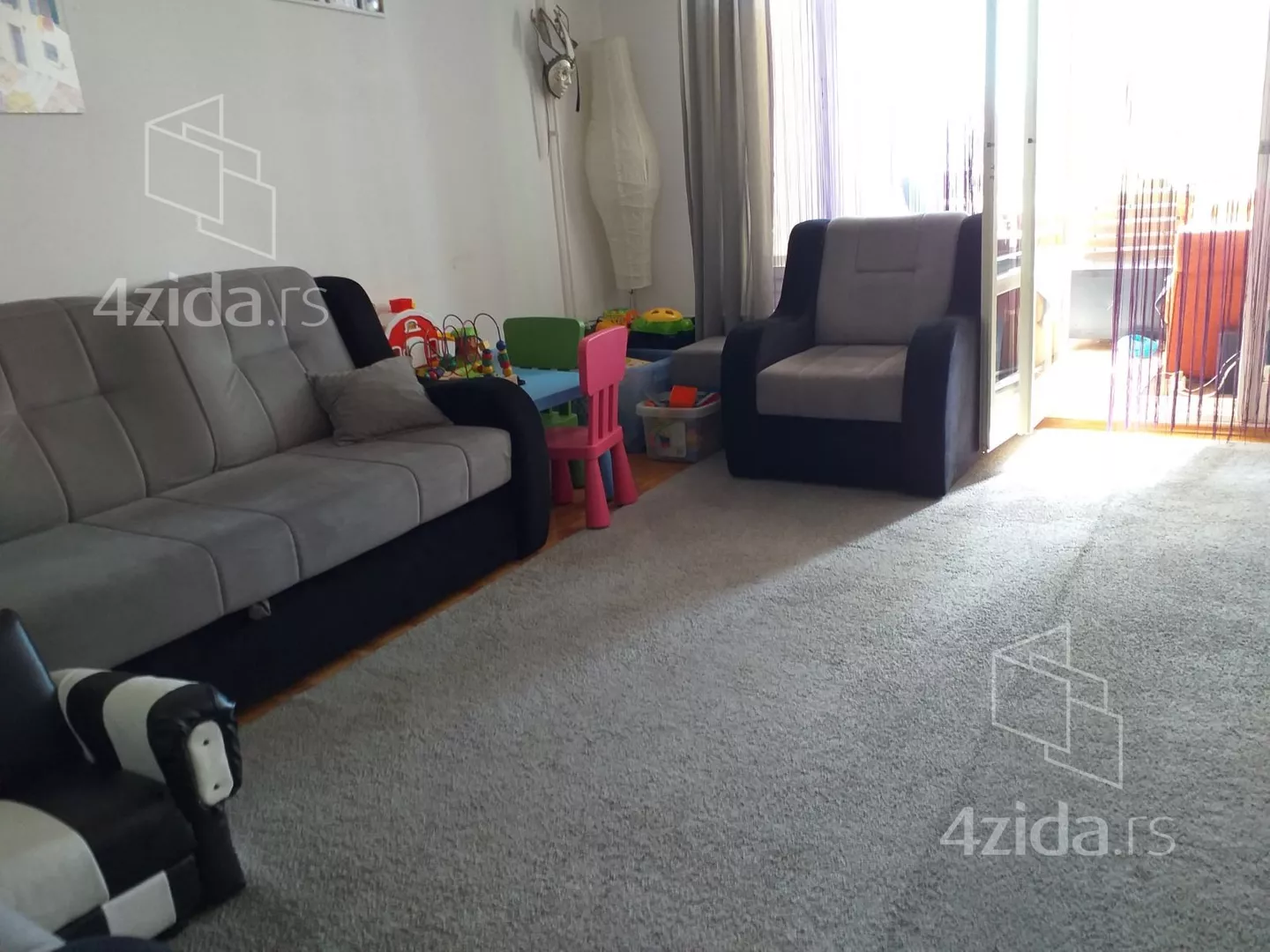 Troiposoban stan | 4zida