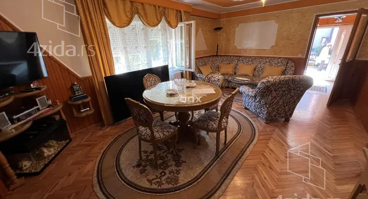 Kuća | 4zida