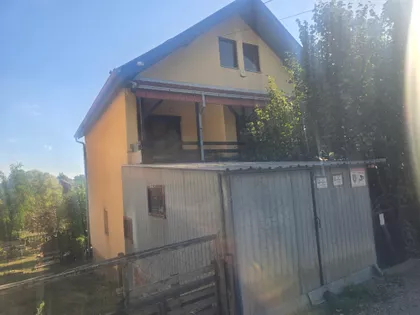 Ozrenska 12 | 4zida.rs