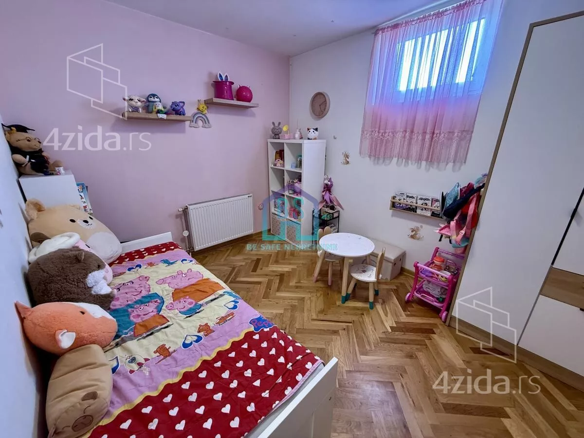 Troiposoban stan | 4zida