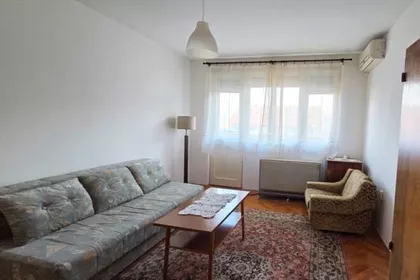 Dr Nika Miljanića | 4zida.rs