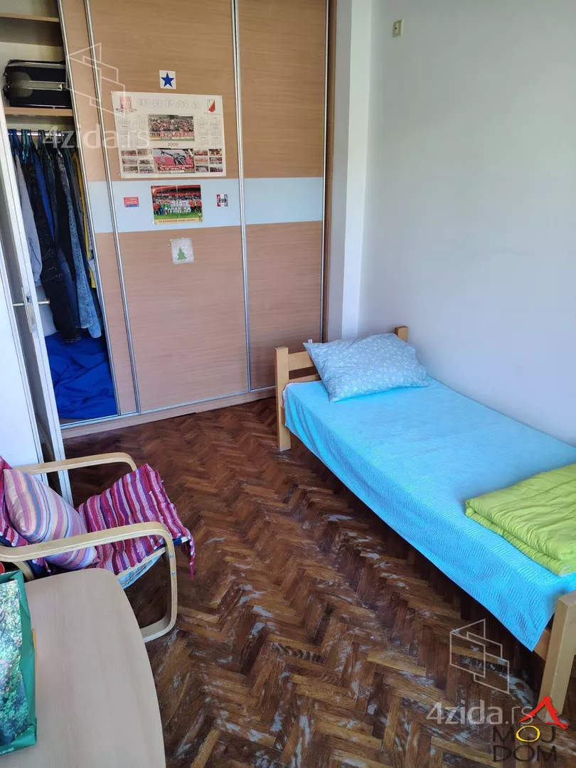 Četvoroiposoban stan | 4zida