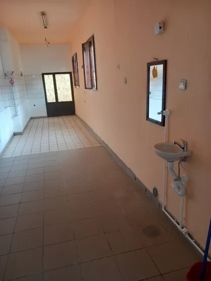 Trg Narodnih Heroja 17 | 4zida.rs