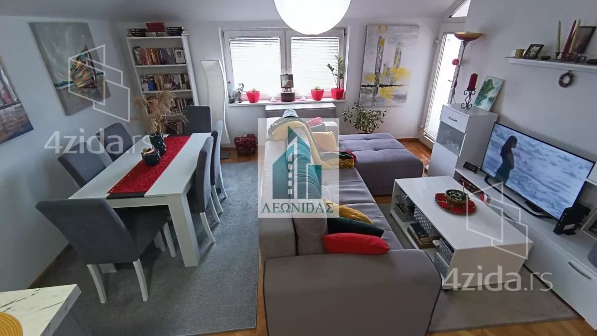 Dvoiposoban stan | 4zida