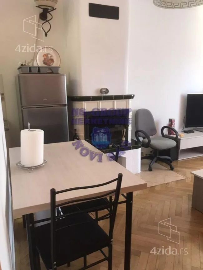 Šestosoban stan | 4zida