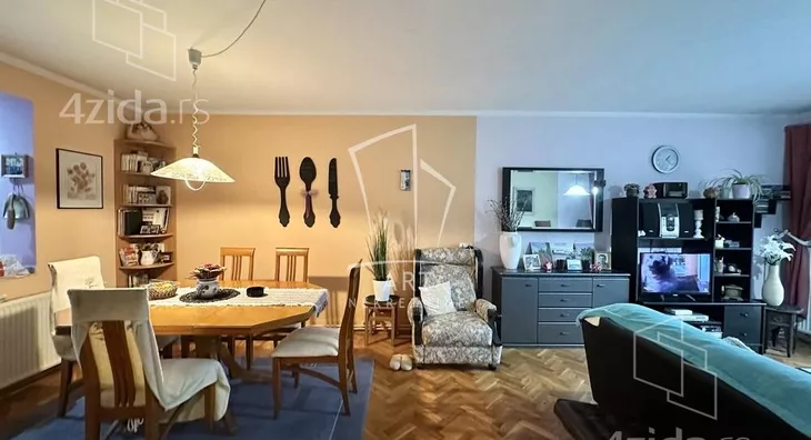 3-etažna kuća | 4zida