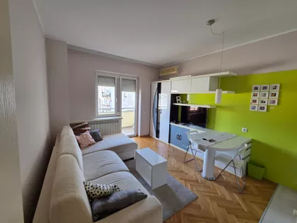 Tršćanska 4 | 4zida.rs