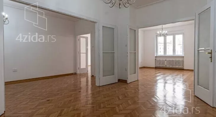 Četvoroiposoban stan | 4zida