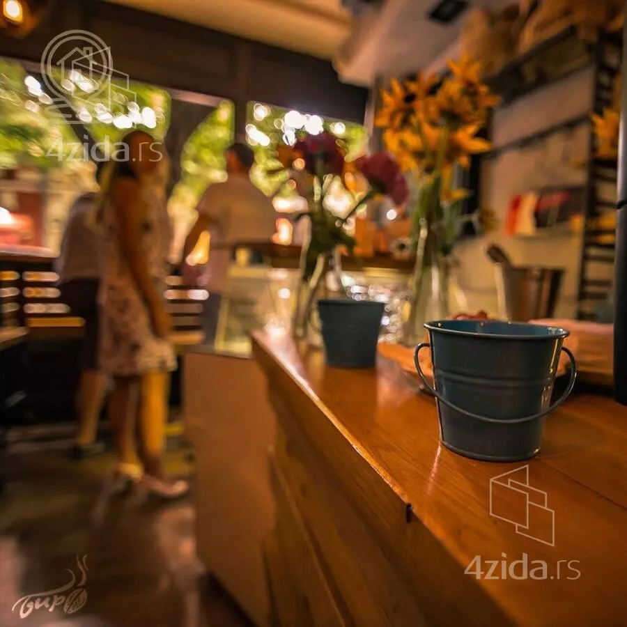 Ugostiteljski objekat | 4zida