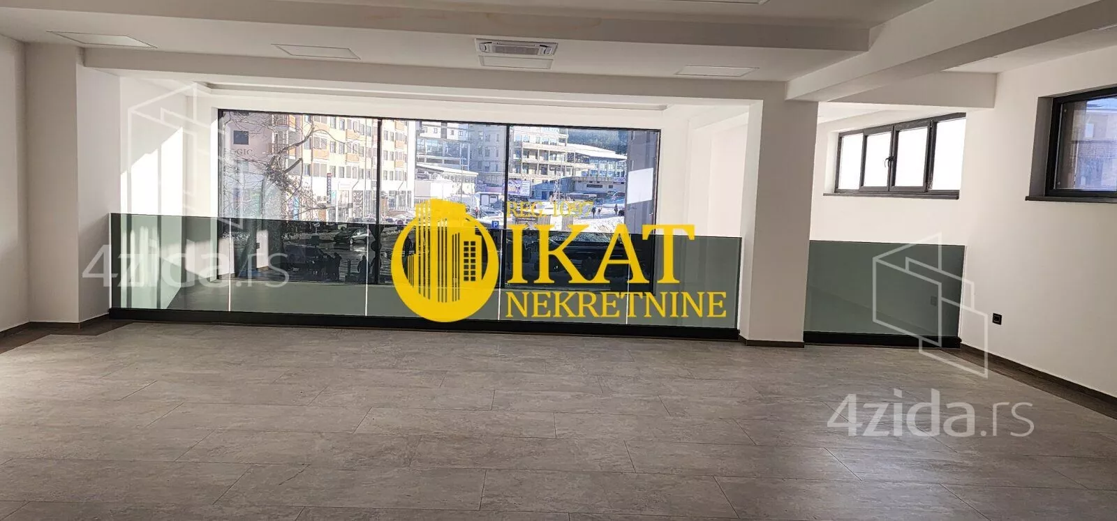 Poslovni prostor | 4zida