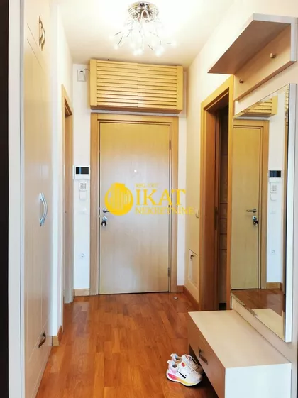 Zanatlijska | 4zida.rs