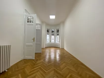 Trg Marije Trandafil | 4zida.rs