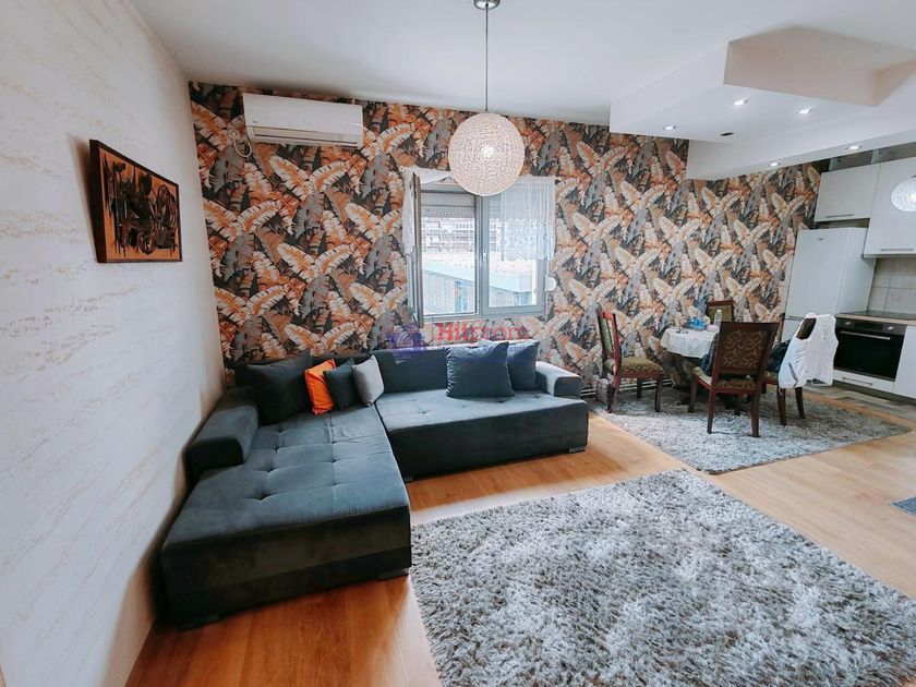 Trosoban stan, Beograd