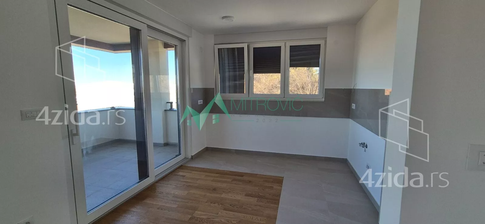 Troiposoban stan | 4zida