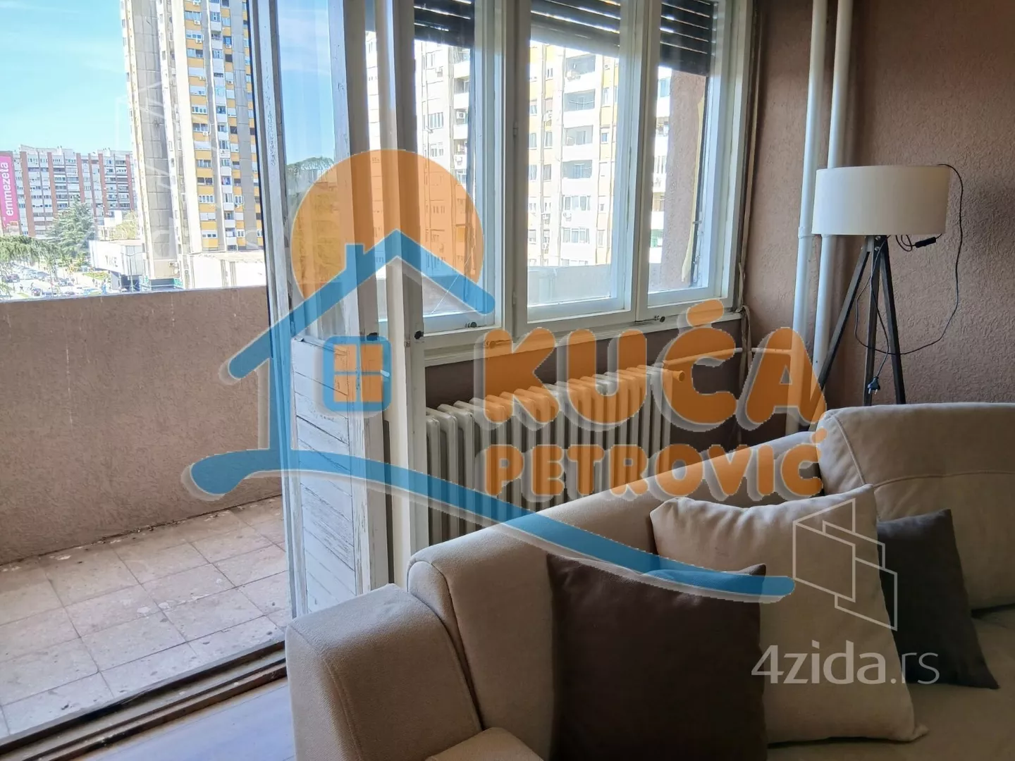 Dvoiposoban stan | 4zida